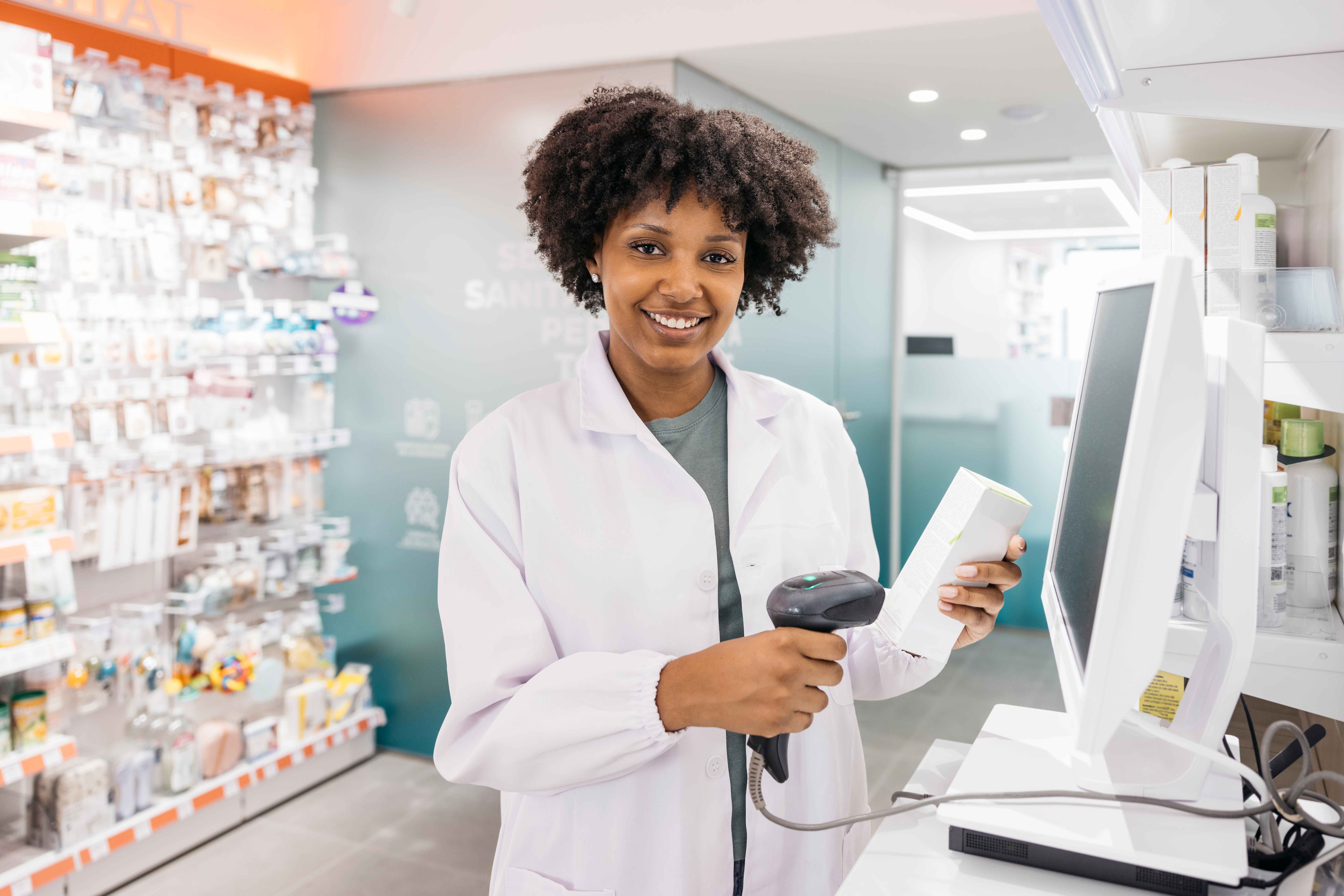 Becoming a Pharmacy Technician: A Guide for Aspiring Students